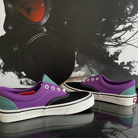 WOMENS VANS UA ERA SF BLACK AND PURPLE - NEW - Picture 4 of 9